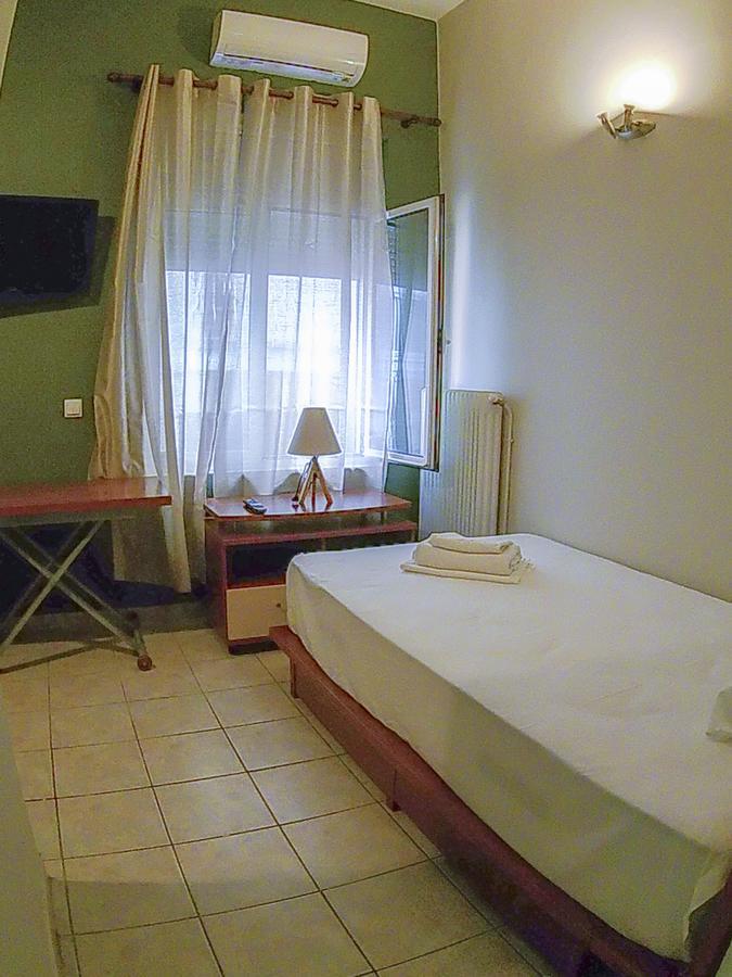 Alexander Rooms & Apartments Игуменица Екстериор снимка